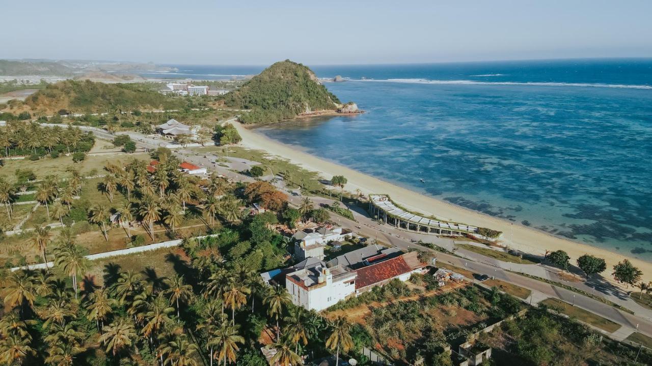 Birru Inn Kuta  Bagian luar foto
